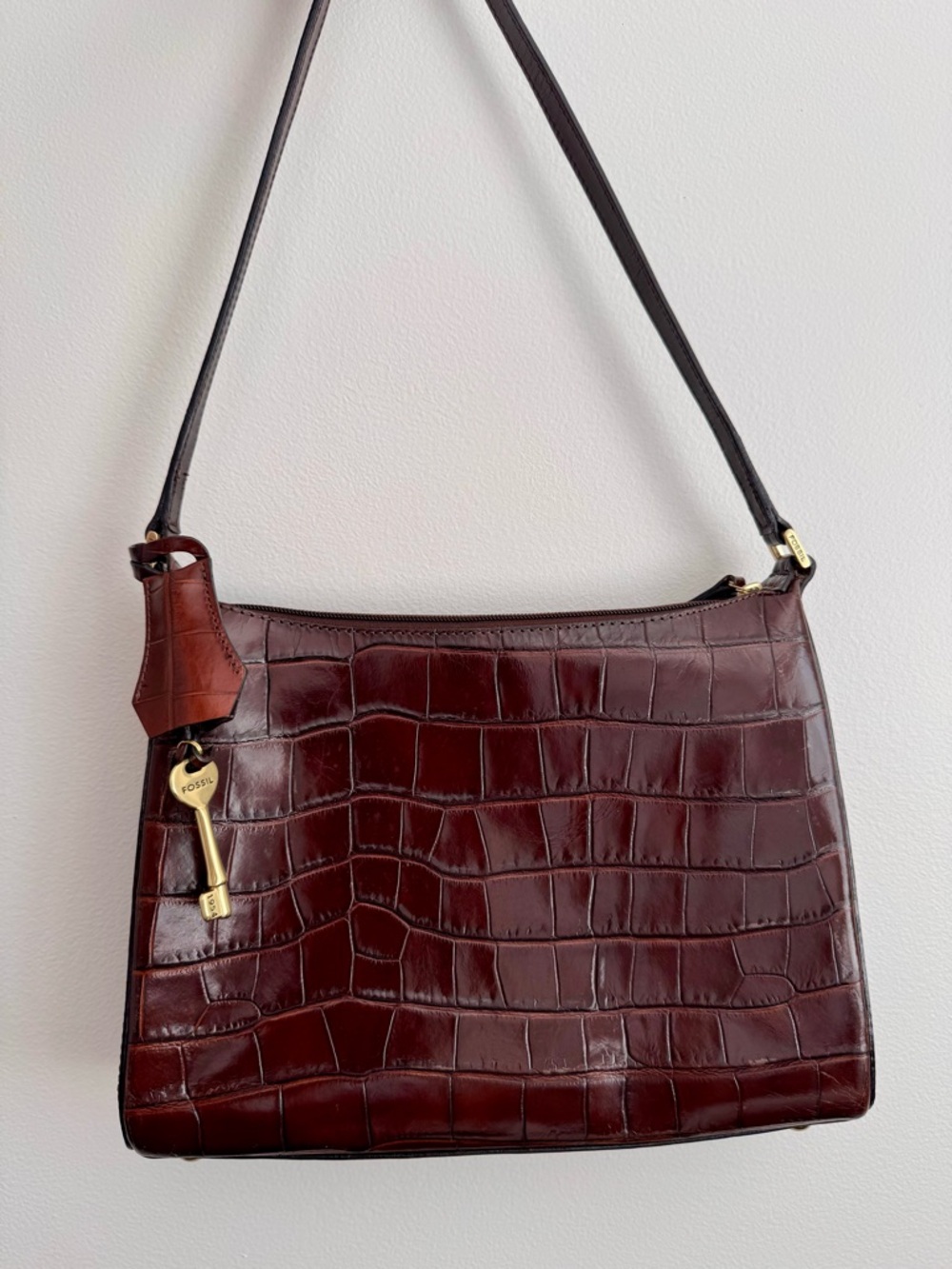 Vintage Fossil Leather Croc-Embossed Shoulder Bag in Dark Brown with Gold Key